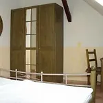 Amadeus & Pensión 3*