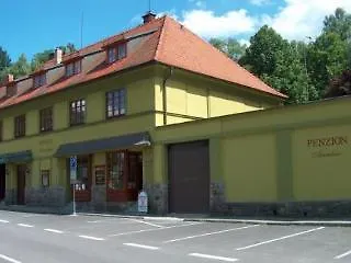 Amadeus & Guest house