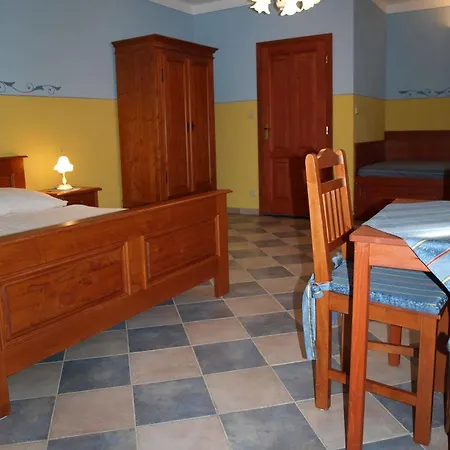 Guest house Amadeus & 3*