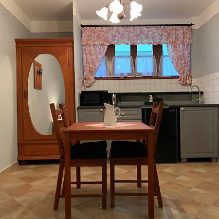 Guest house Amadeus & 3*