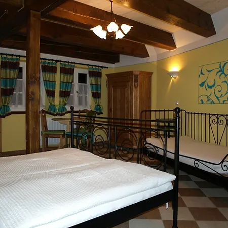 Amadeus & Guest house